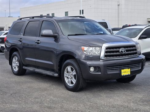 Used 2011 Toyota Sequoia SR5 image 3