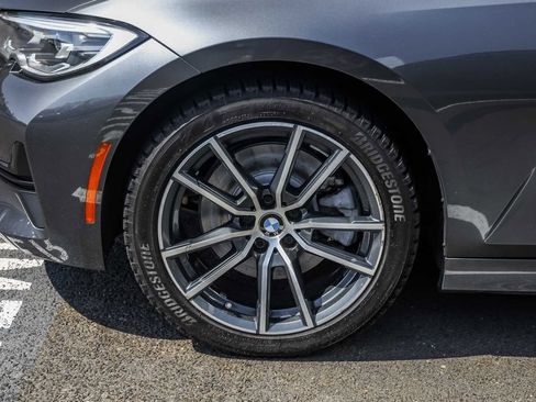 Used 2019 BMW 330i xDrive Sedan w/ Premium Package AWD/4WD image 11