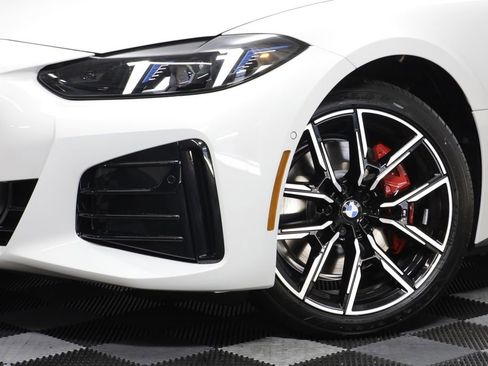 New 2026 BMW i4 xDrive40i w/ M Sport Package AWD/4WD image 4