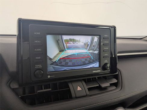 Certified 2022 Toyota RAV4 XLE w/ Convenience Package image 19