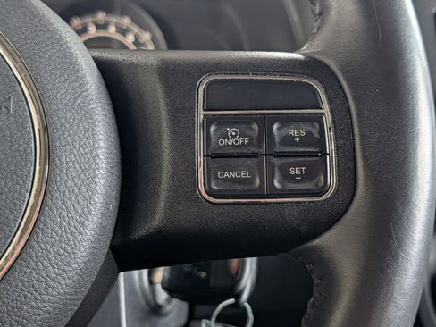 Used 2017 Jeep Patriot High Altitude image 19