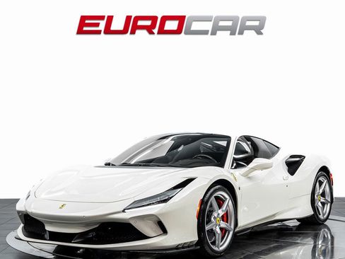 Used 2021 Ferrari F8 Tributo image 1
