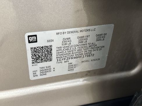 Used 2024 Cadillac XT4 Sport AWD/4WD image 32
