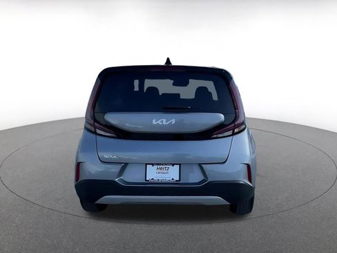 Used 2025 Kia Soul LX w/ LX Technology Package image 11