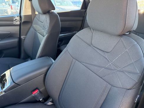 New 2026 Hyundai Tucson SE image 24