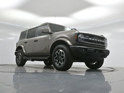 New 2026 Ford Bronco Outer Banks AWD/4WD image 45