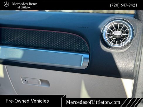 Used 2025 Mercedes-Benz GLB 250 4MATIC image 30