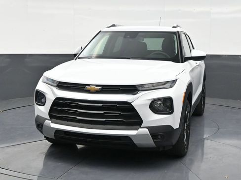 Used 2023 Chevrolet TrailBlazer LT w/ Convenience Package image 8
