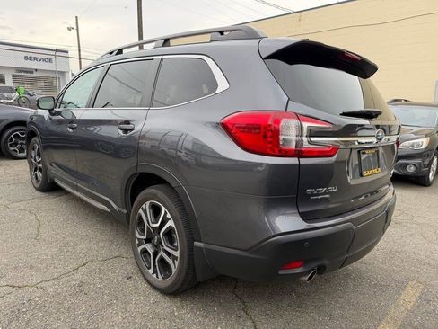 Used 2023 Subaru Ascent Limited image 5