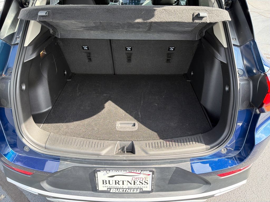 Used 2023 Buick Encore GX Preferred w/ Cold Weather Comfort Package FWD image 24
