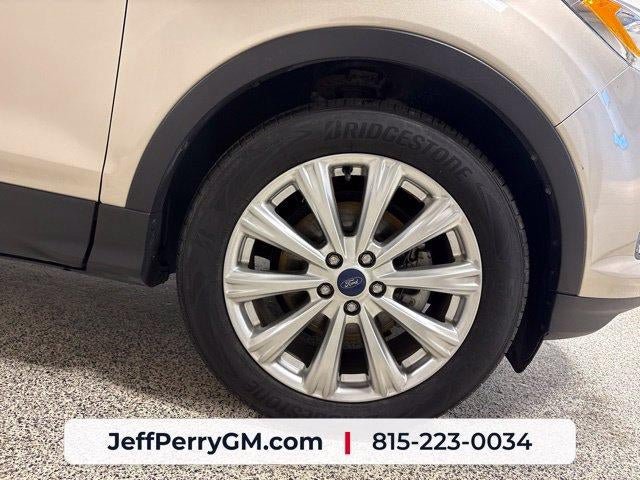 Used 2017 Ford Escape Titanium FWD image 32