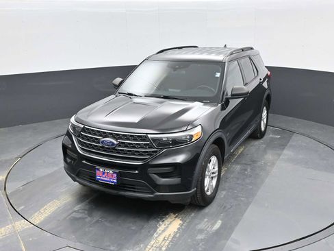 Used 2020 Ford Explorer XLT image 23