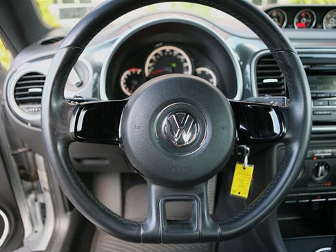 Used 2013 Volkswagen Beetle 2.0T FWD image 18