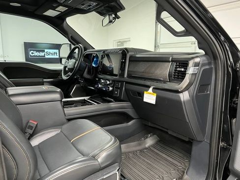 Used 2023 Ford F350 Platinum w/ Tremor Off-Road Package AWD/4WD image 56