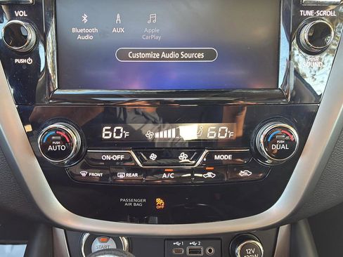 Used 2024 Nissan Murano SL AWD/4WD image 28