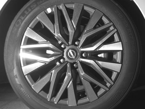 Used 2025 Nissan Altima 2.5 SV image 13