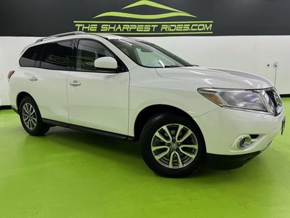 Used 2016 Nissan Pathfinder SV