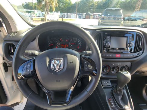 Used 2021 RAM ProMaster City Tradesman SLT image 23