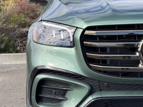 New 2026 Mercedes-Benz GLS 450 4MATIC image 7