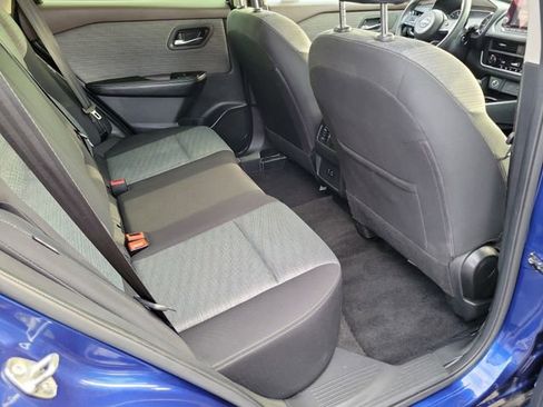 Used 2023 Nissan Rogue SV image 19