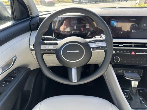 New 2026 Hyundai Tucson SEL image 11