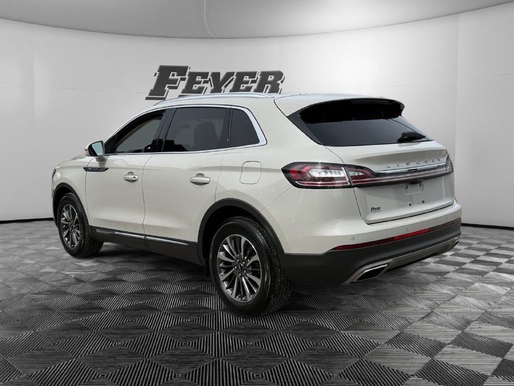 Used 2023 Lincoln Nautilus AWD w/ Premium Package image 3