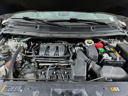 Used 2019 Ford Explorer XLT w/ Equipment Group 202A image 35