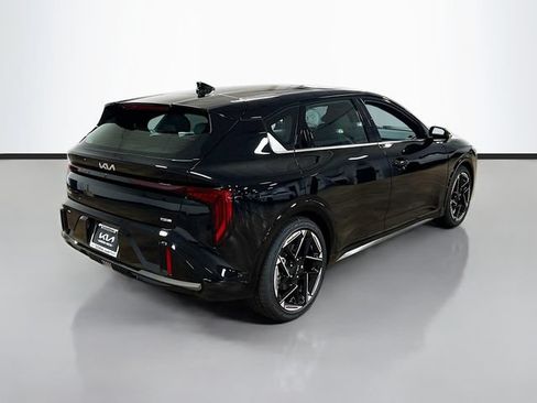 New 2026 Kia K4 EX w/ GT-Line Premium Package FWD image 7