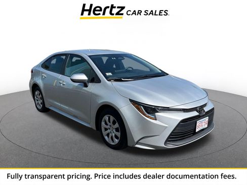 Used 2025 Toyota Corolla LE FWD image 1