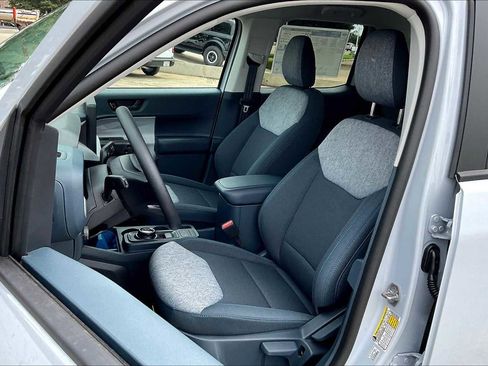 New 2025 Ford Maverick XLT w/ Equipment Group 302A image 9