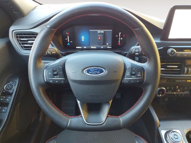 Used 2025 Ford Escape ST-Line Select AWD/4WD image 13