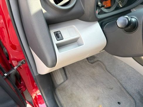 Used 2009 Toyota RAV4 4WD w/ Base L4 Extra Value Pkg image 19