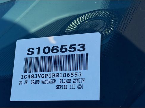 Used 2024 Jeep Grand Wagoneer Series III w/ Rear Seat Video Group 1 image 38