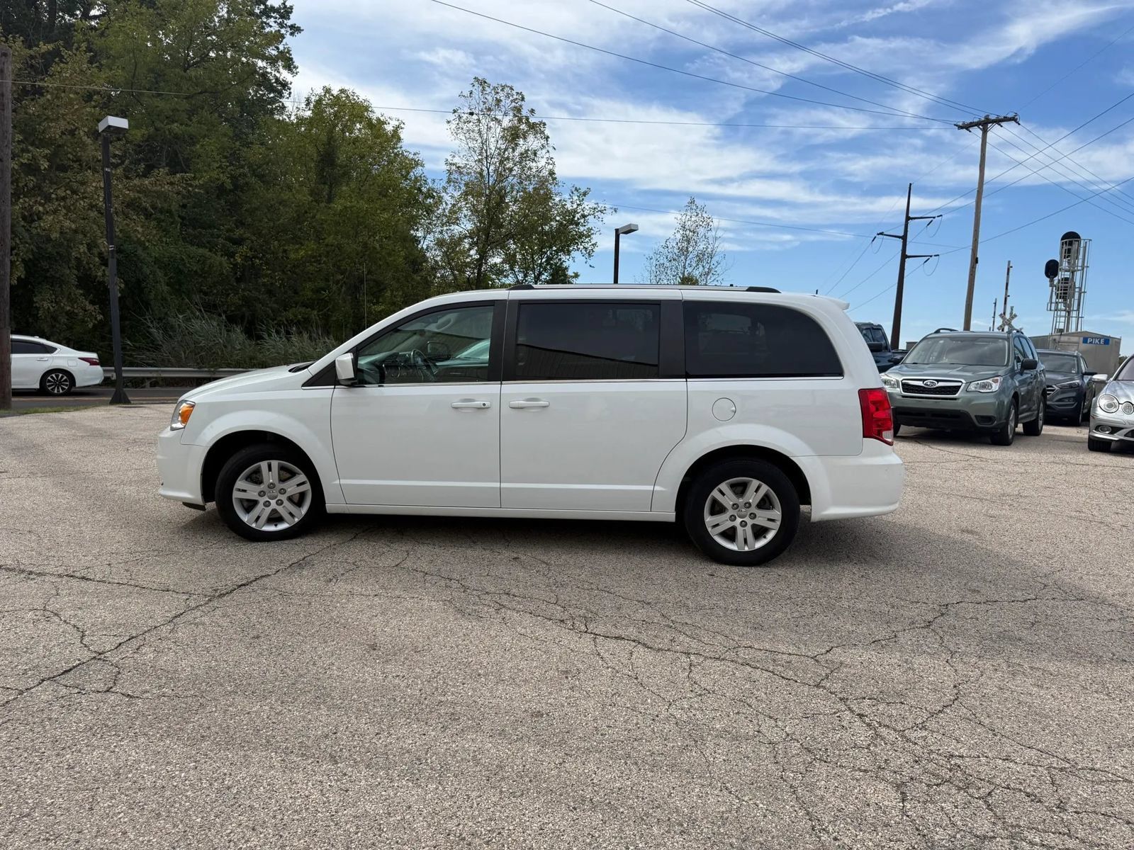 Used 2019 Dodge Grand Caravan Crew FWD image 8