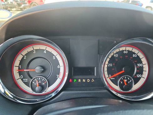 Used 2019 Dodge Grand Caravan SXT FWD image 19