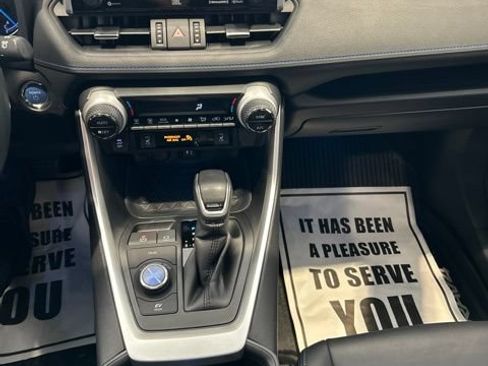 Used 2019 Toyota RAV4 XSE w/ All Weather Liner Package AWD/4WD image 12
