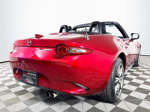 Used 2021 MAZDA MX-5 Miata Grand Touring image 8