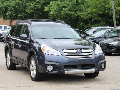 Used 2013 Subaru Outback 2.5i Limited w/ Moonroof Pkg