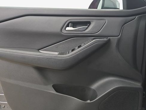 Used 2026 Nissan Rogue SV FWD image 26