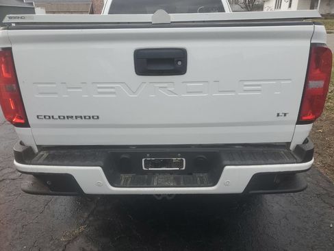 Used 2021 Chevrolet Colorado LT w/ Fleet Safety Package image 4