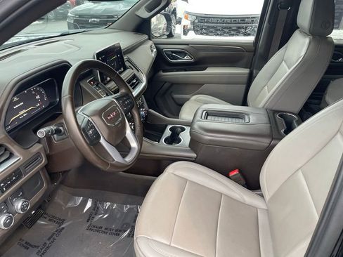 Used 2023 GMC Yukon SLT image 9