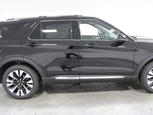 New 2026 Ford Explorer Platinum w/ LUX Leather Package image 10