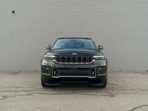 Used 2023 Jeep Grand Cherokee Overland AWD/4WD image 10