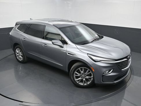 Used 2023 Buick Enclave Premium w/ Experience Buick Package FWD image 33