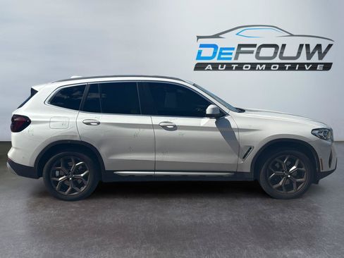 Used 2023 BMW X3 xDrive30i w/ Premium Package w/ZPA AWD/4WD image 2