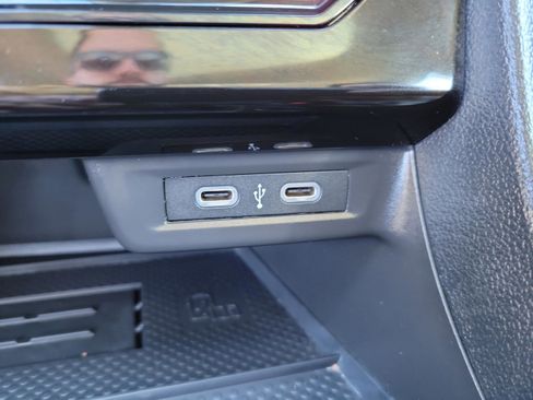 Used 2025 Volkswagen Jetta SE image 29