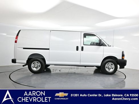 New 2026 Chevrolet Express 2500 w/ Driver Convenience Package RWD image 35