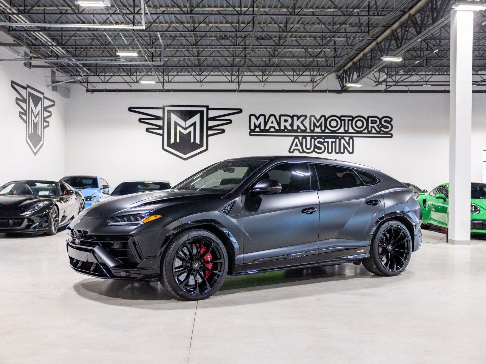Used 2024 Lamborghini Urus S AWD/4WD image 1