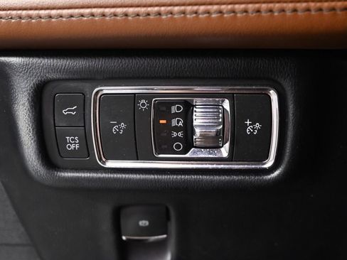 Used 2022 Lincoln Nautilus Reserve w/ Equipment Group 201A AWD/4WD image 24