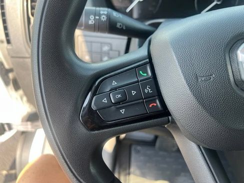 Used 2025 RAM ProMaster 2500 w/ Convenience Group FWD image 18